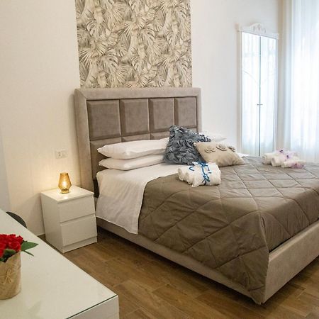Peppe Prestige Home Napoli Esterno foto