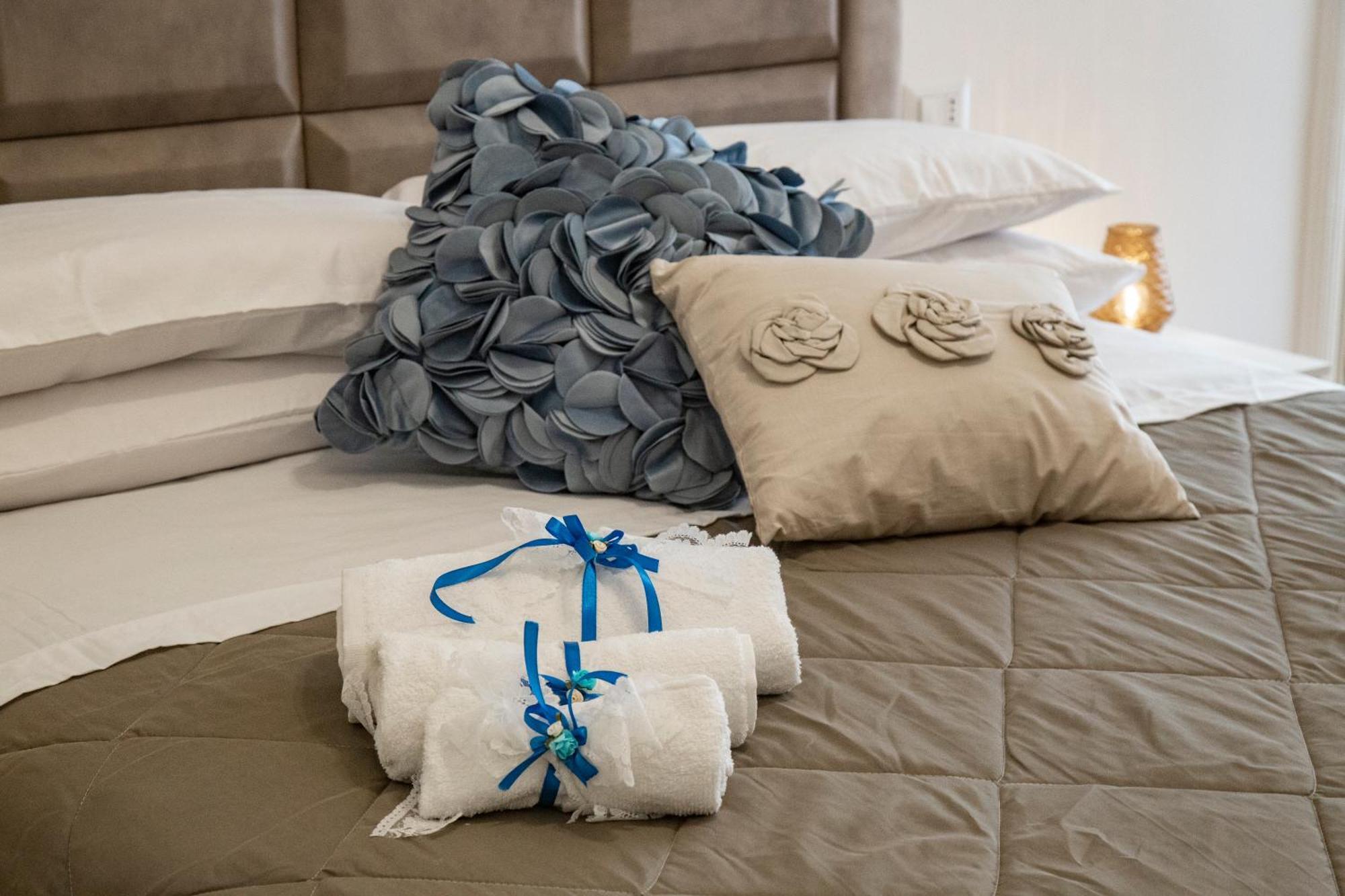Peppe Prestige Home Napoli Esterno foto